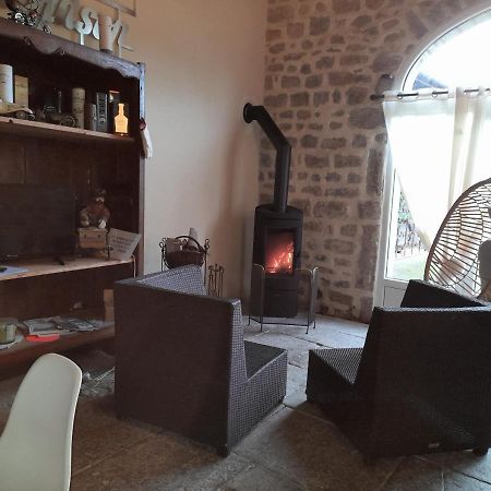 Hotel L'écurie à Saint-Germain-lès-Arlay Extérieur photo