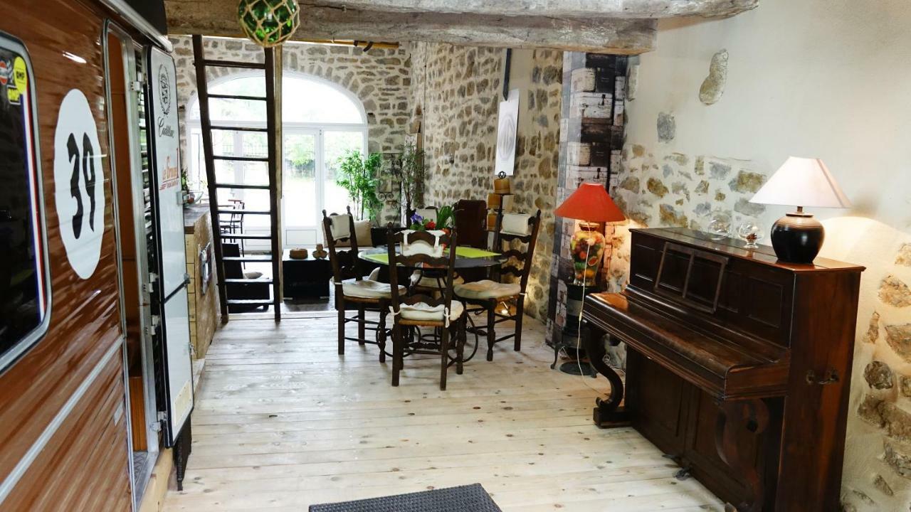 Hotel L'écurie à Saint-Germain-lès-Arlay Extérieur photo