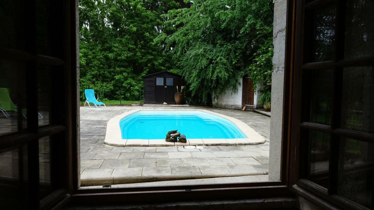 Hotel L'écurie à Saint-Germain-lès-Arlay Extérieur photo