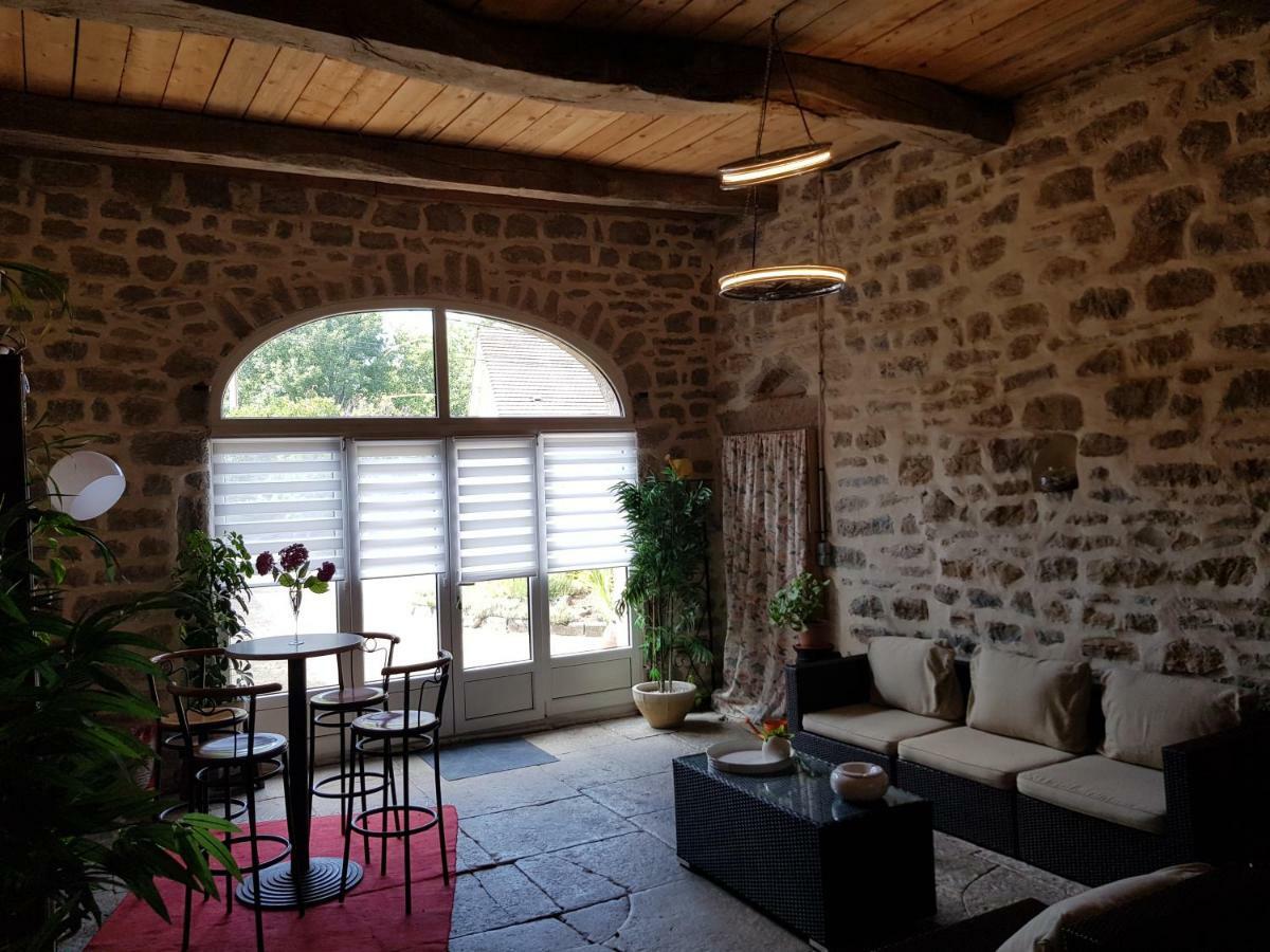 Hotel L'écurie à Saint-Germain-lès-Arlay Extérieur photo